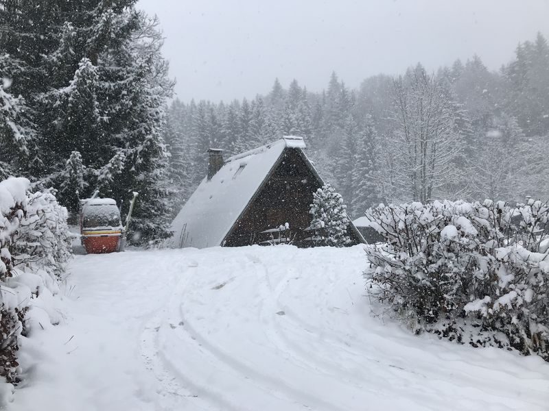 © Snowshoe hike with typical alpine meal - Gauthier Carole