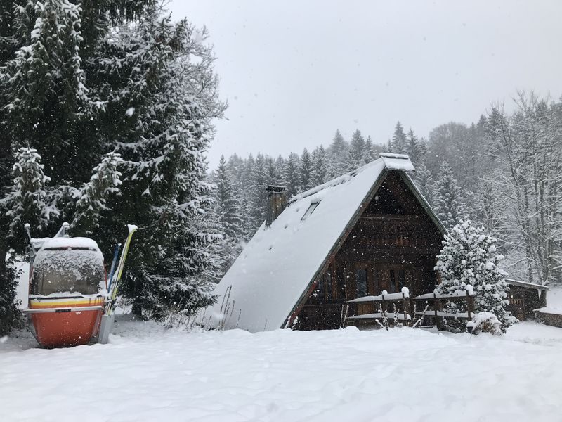 © Snowshoe hike with typical alpine meal - Gauthier Carole