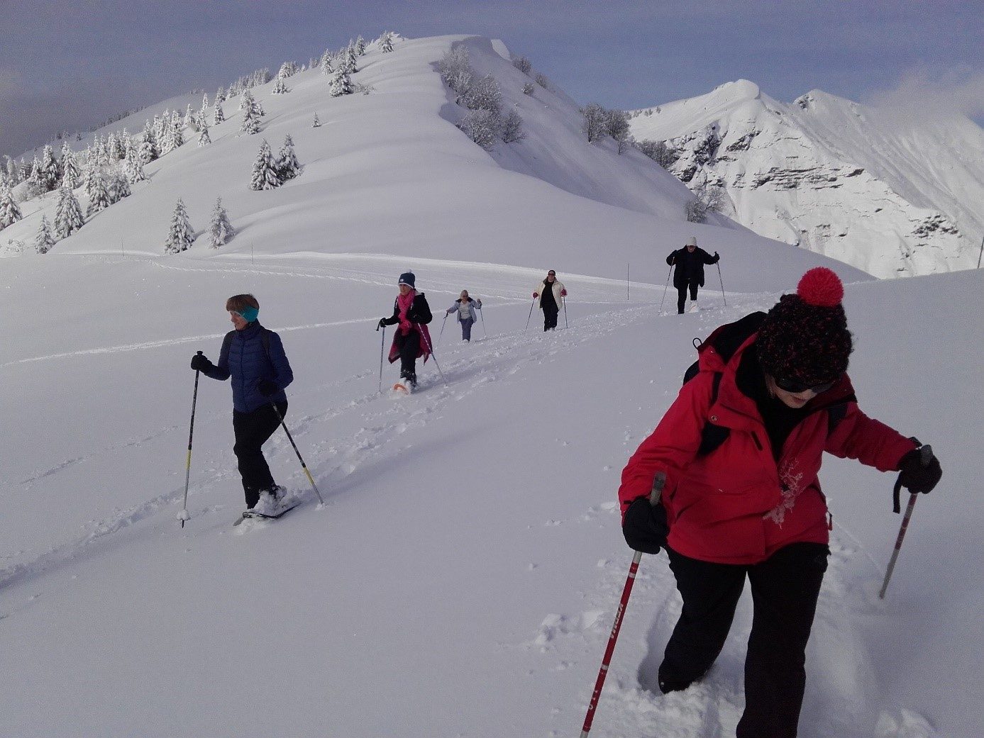 © Snowshoeing and picnic day with the chamois - Mathias Mercier