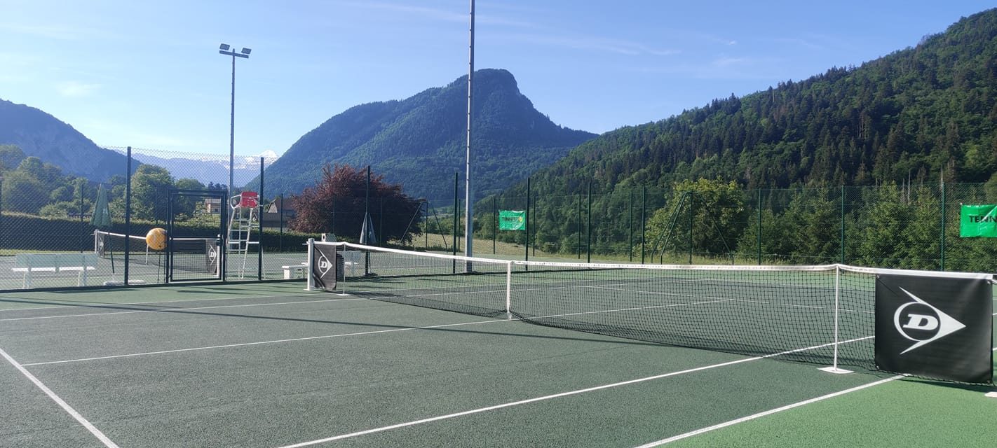 © Tennis courts Mieussy - Tennis club