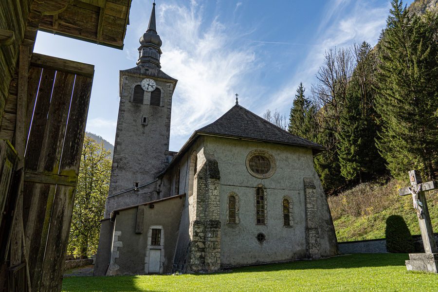 © Sixt-Fer-à-Cheval church - HGT