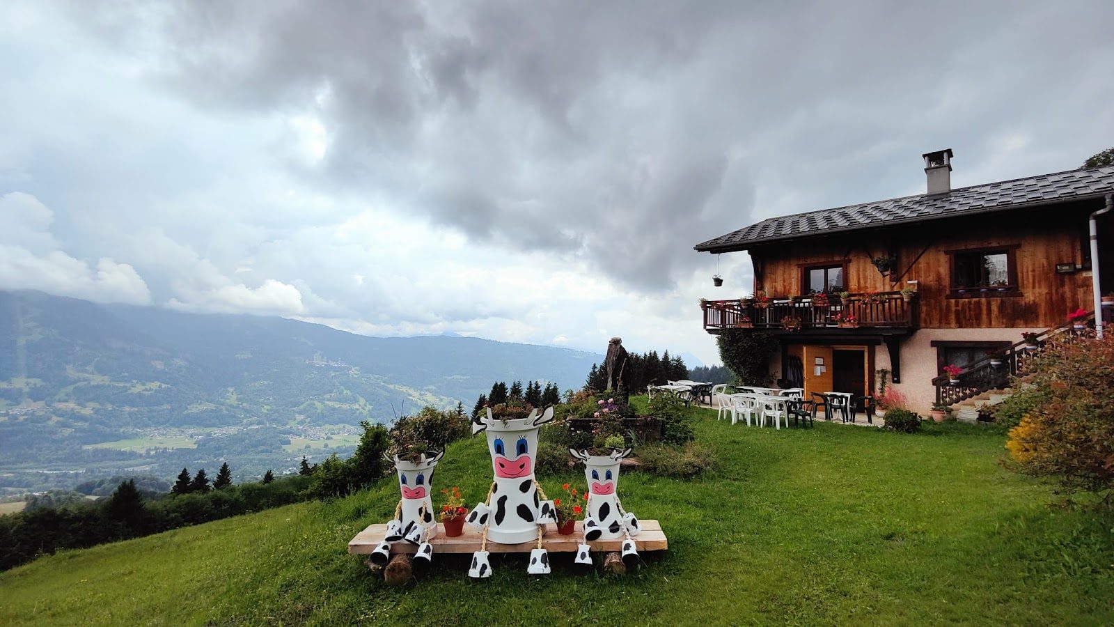 © Snacks at Ferme des Cimes - Google Business