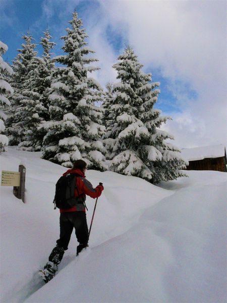 © Snowshoeing and panorama - Pauline Pretet