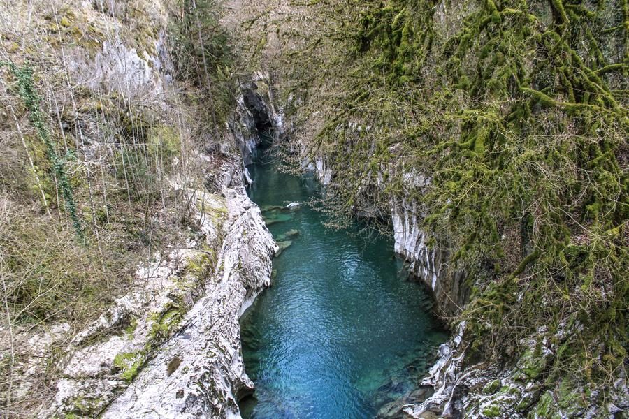 © Devil's Bridge Grotto - Praz de Lys Sommand Tourisme