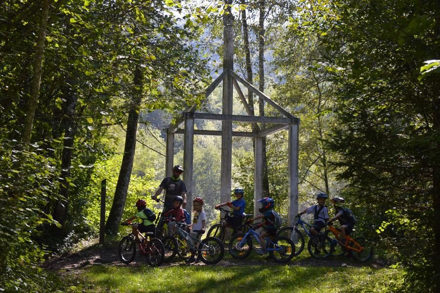 © Mountain bike courses for children - Bike Experience