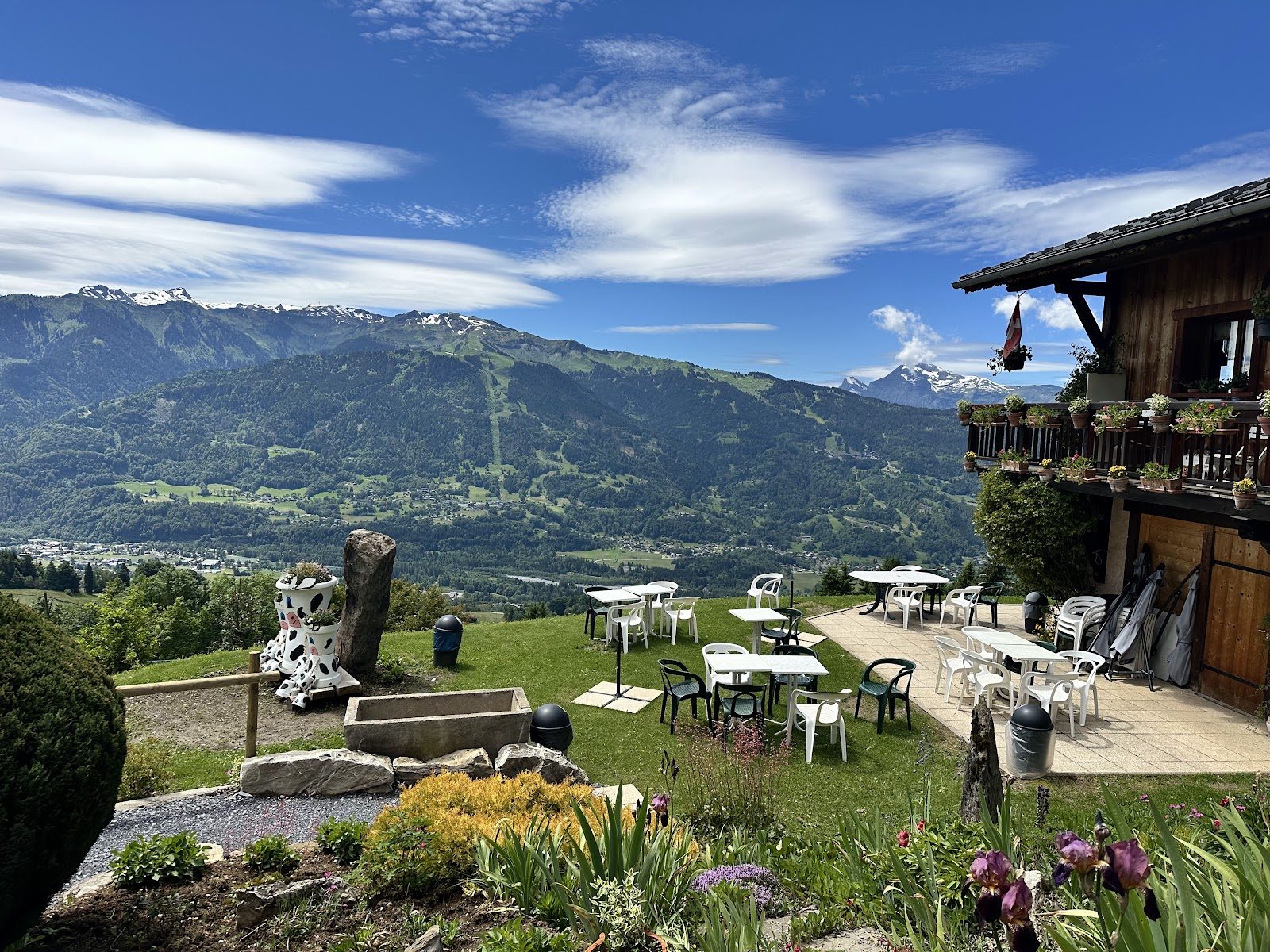 © The farm "Ferme des Cimes" - Google business