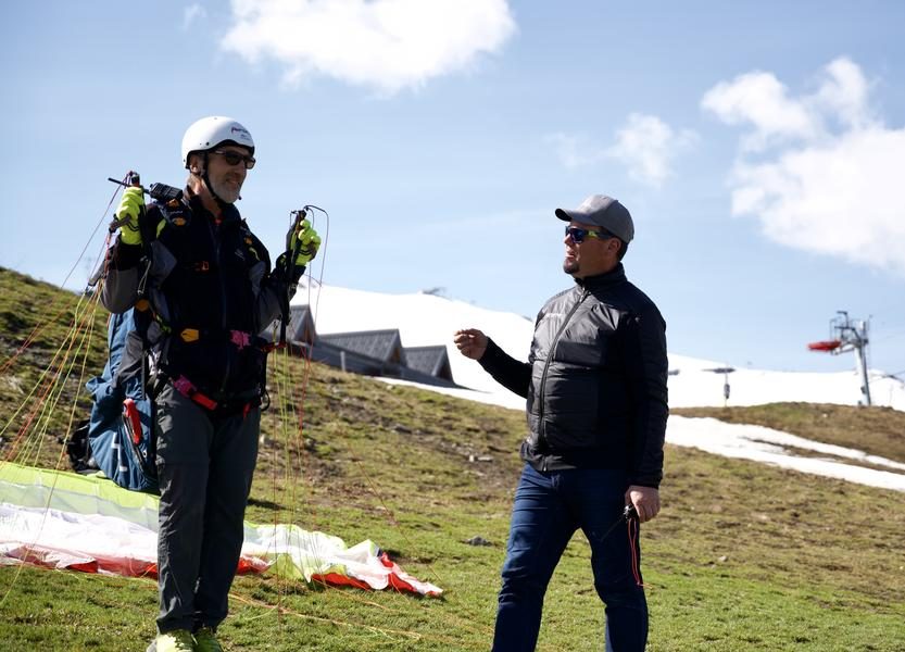 © Paragliding first flight - Prestigious flight - Les Hirondailes