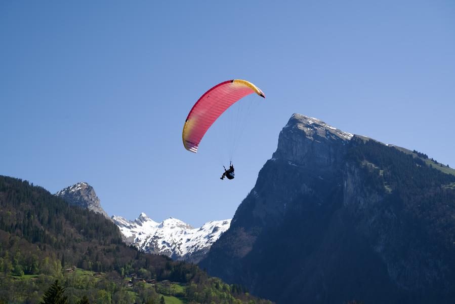 © Paragliding first flight - Prestigious flight - Les Hirondailes