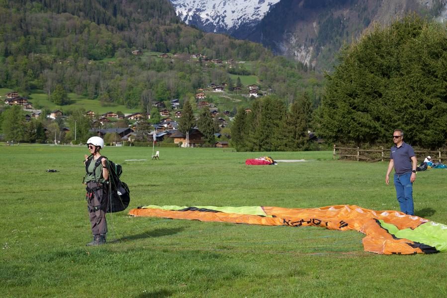 © Paragliding first flight - Prestigious flight - Les Hirondailes