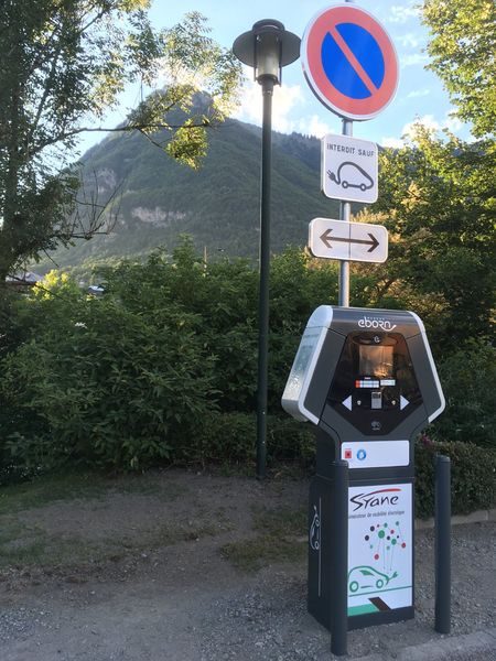 Electric car charging station