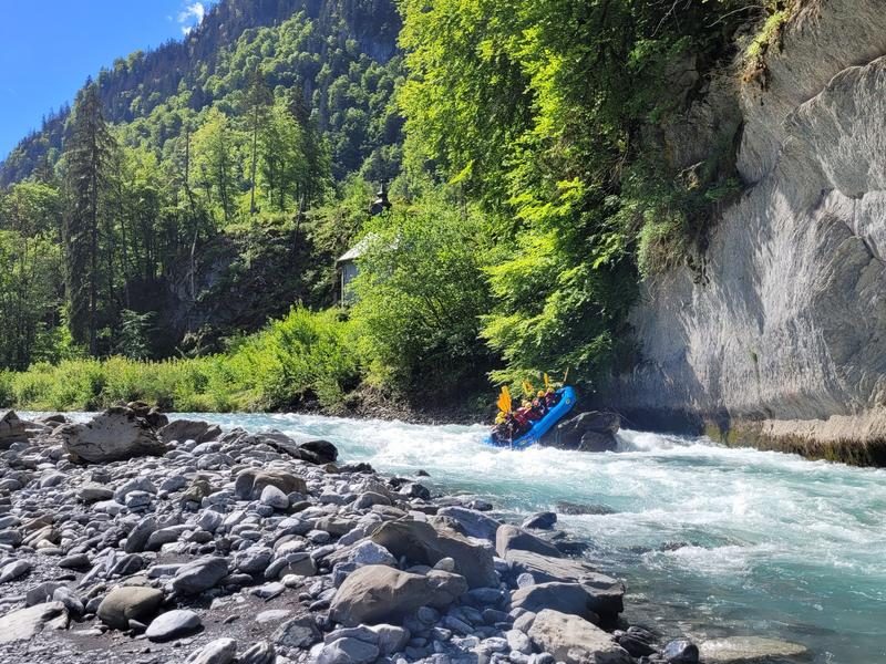 © Rafting down the Giffre - altitude rafting