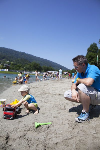 © Lac Bleu beach with lifeguard - Franck Paubel