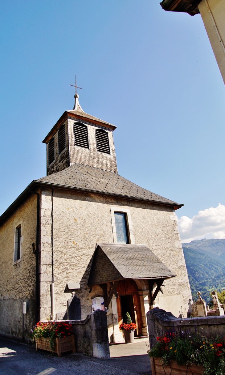 © Saint Guerin Church - Maire Verchaix