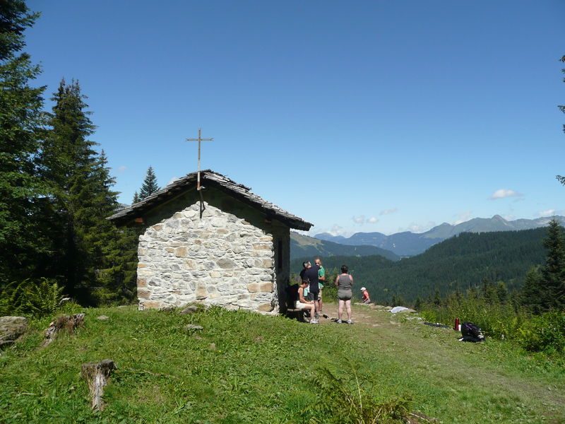 Plateau de Loëx loop