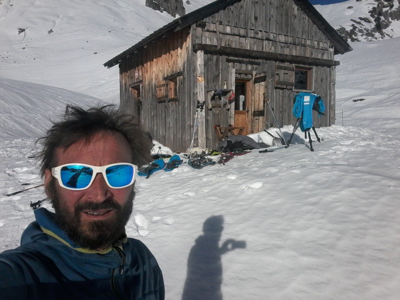 © Snowshoeing day with Swiss fondue in a private chalet - Mathias Mercier