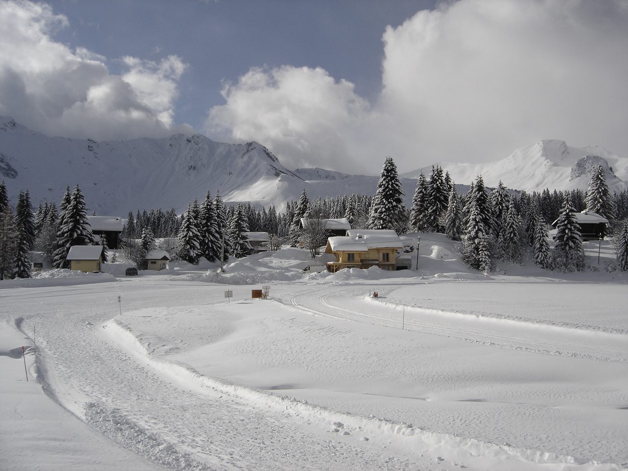 Tour of the centre of the resort