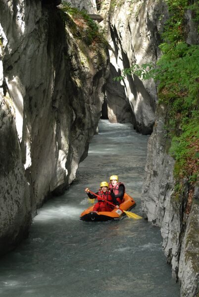 © Cano-raft trip on the Giffre river - Nunayak