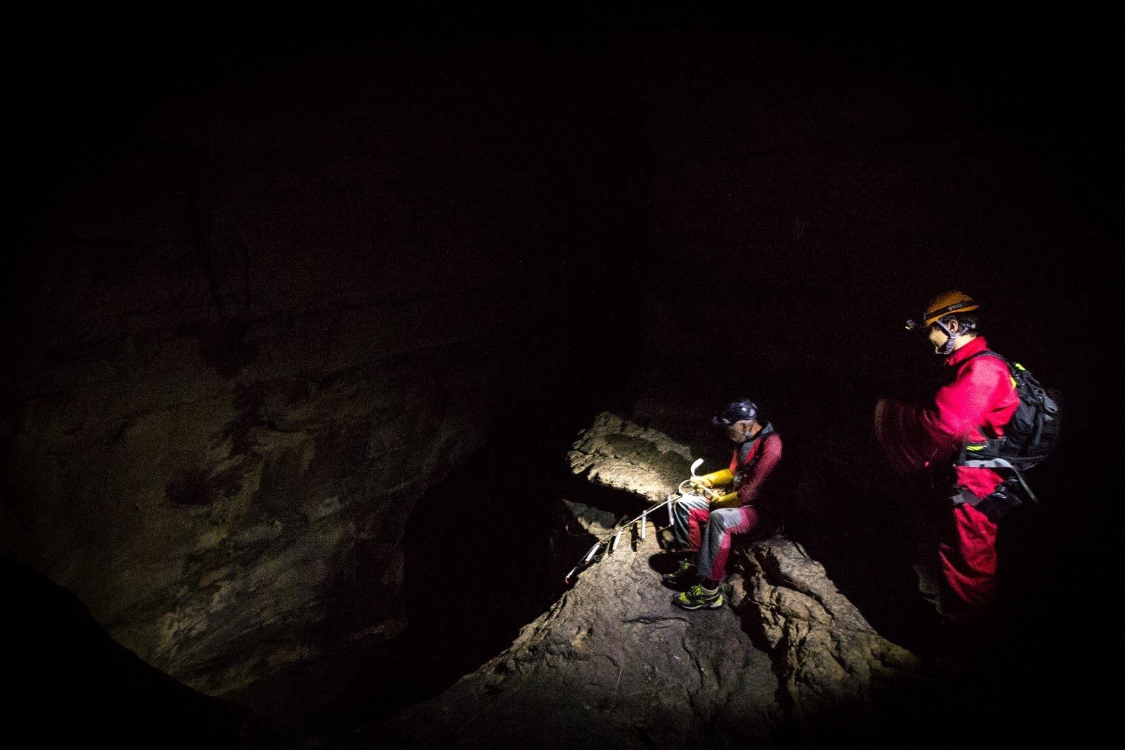 © Caving trip in Haute-Savoie - Nunayak