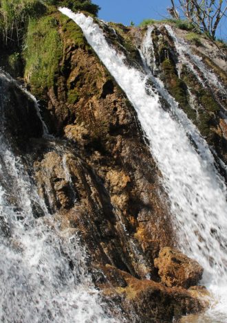 Cascade des munes - Praz de Lys Sommand